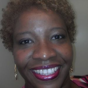 Meet your Posher, Cassandra